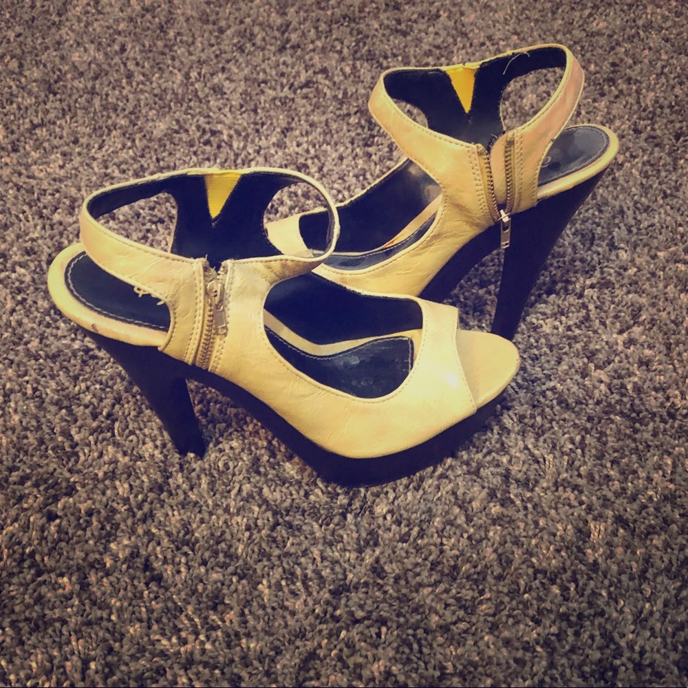 Qupid yellow heels